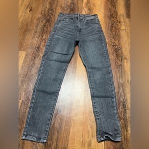 KanCan Sz 7/27 jeans. Barely worn